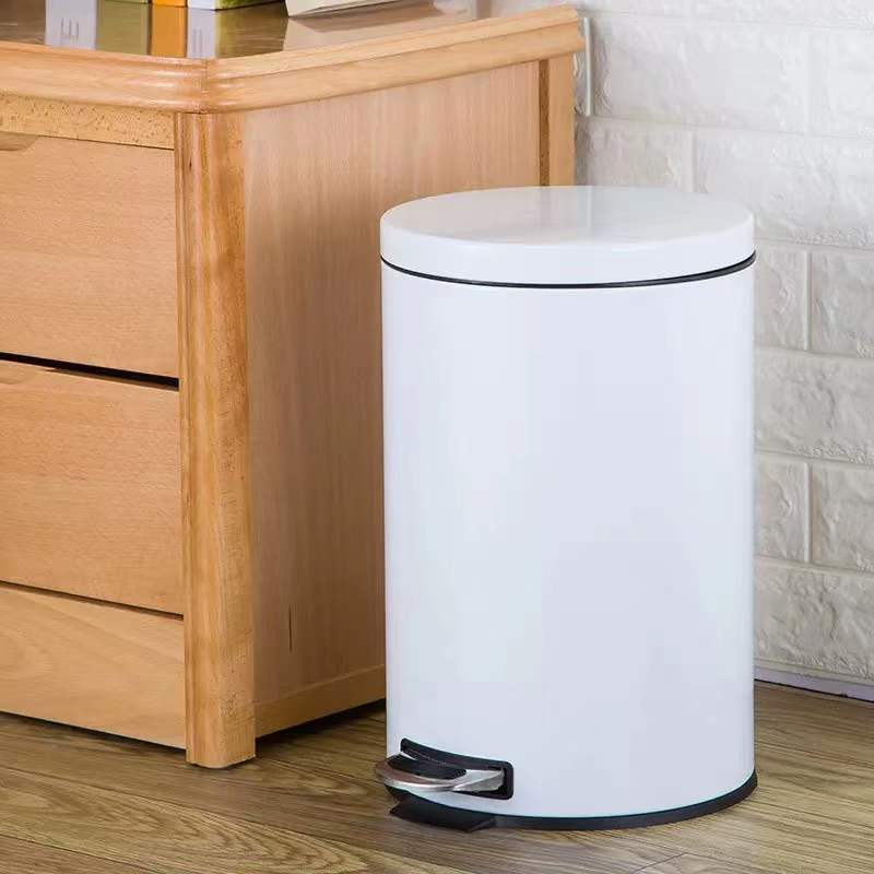 Stainless Steel Foot Pedal Trash Can for Easy Cleanup